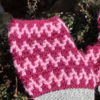 Pinks Mittens with Light Grey Cuff thumbnail