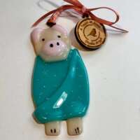 Fused Glass Pig in Blanket Decoration thumbnail