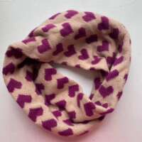 Hearts Twisted Neck Cosy Redcurrant Oatmeal thumbnail