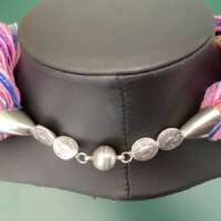 Rosy Posy Twister Scarf thumbnail