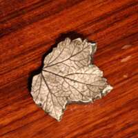 Small Ceramic Leaves thumbnail