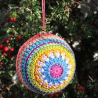 Sun Burst Crochet Christmas Bauble thumbnail