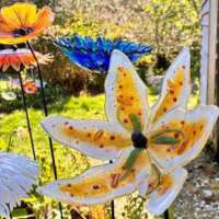 Fused Glass Tiger Lily Garden Stake thumbnail